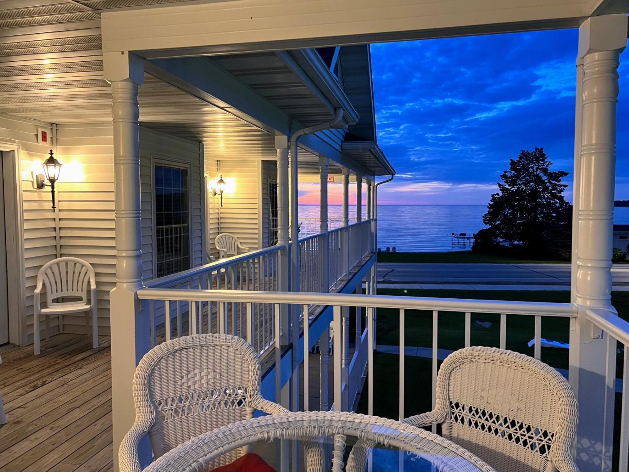 Bay Breeze Resort 에브라임 외부 사진