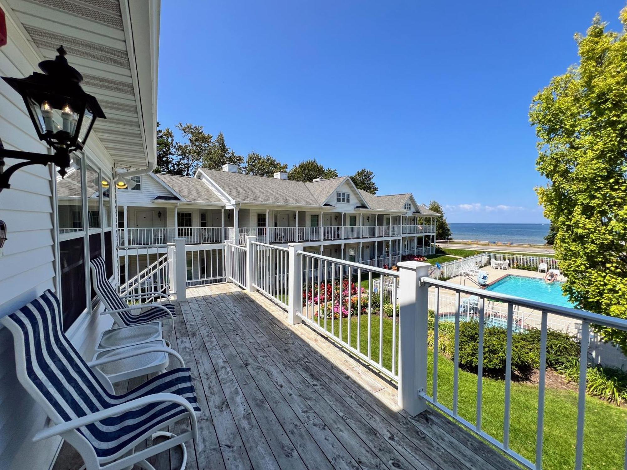 Bay Breeze Resort 에브라임 외부 사진