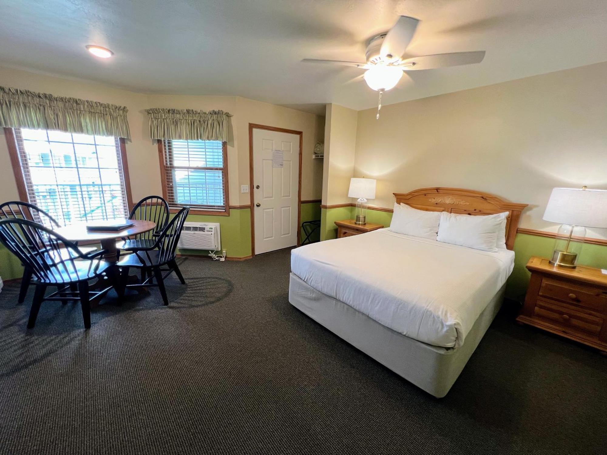 Bay Breeze Resort 에브라임 외부 사진