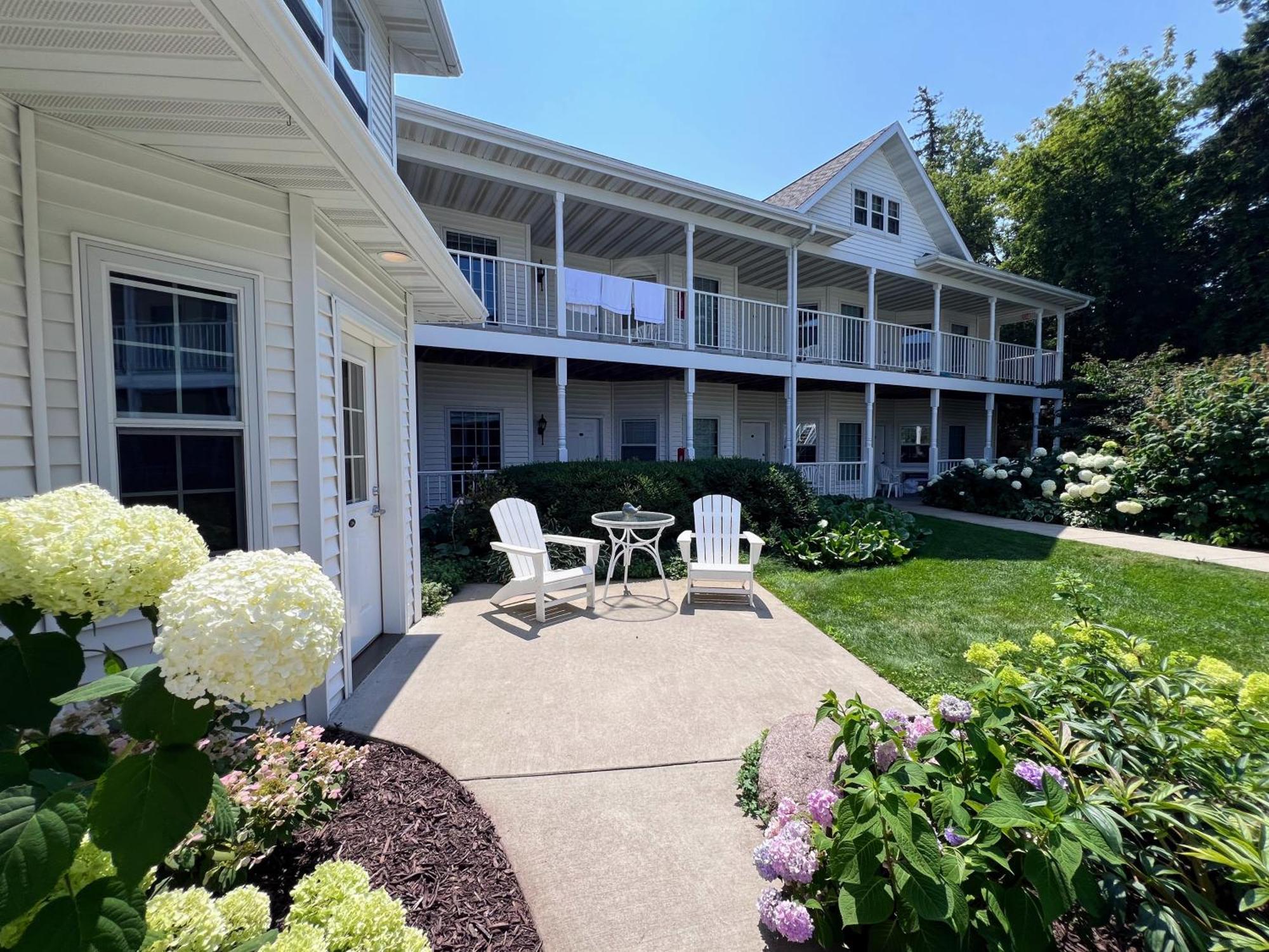 Bay Breeze Resort 에브라임 외부 사진