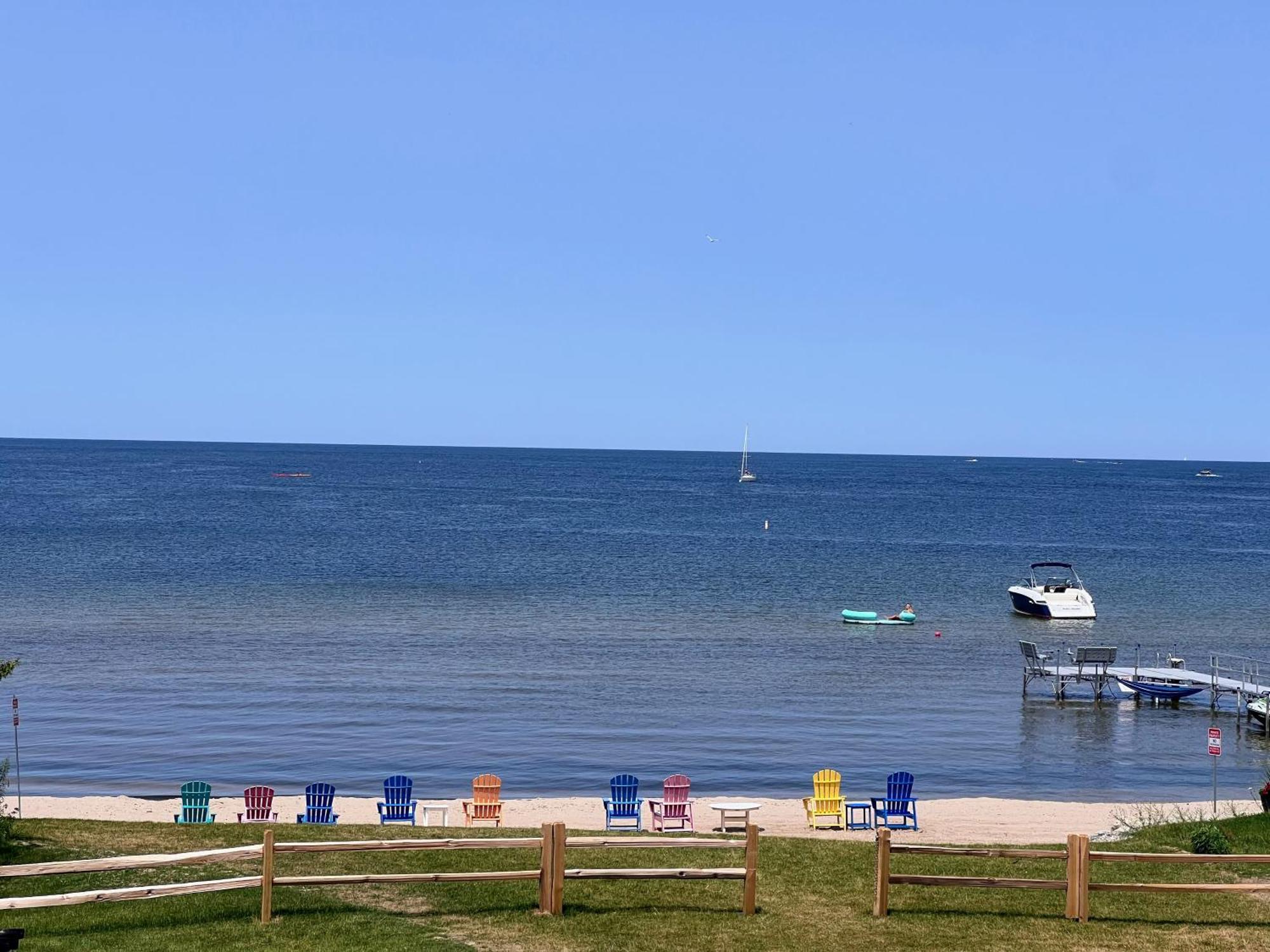 Bay Breeze Resort 에브라임 외부 사진